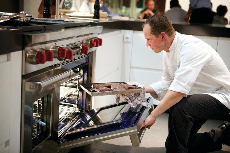 eaea229ac3681b08cc79ef2a5bbdf4dc